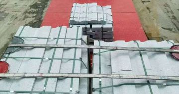 浙江 芝麻白仿形加直形路沿石出货日常