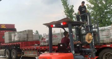 浙江 黄金麻冰裂纹，地铺石装车