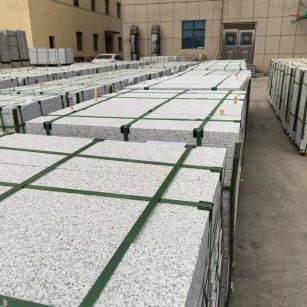 浙江 白麻花岗岩5.0公分荔枝面地铺石