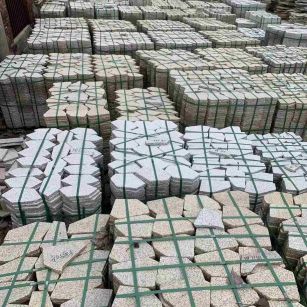 浙江 黄金麻白麻花岗岩荔枝面地铺石(冰裂纹)