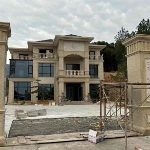 浙江 黄金麻花岗岩别墅雕花外墙干挂配上门口雕花罗马柱