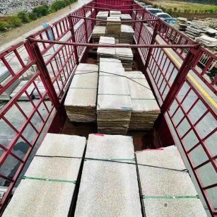 浙江 黄金麻花岗岩荔枝面，光面毛板装车完成