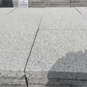 浙江 白麻花岗岩石材推荐 荔枝面地铺石