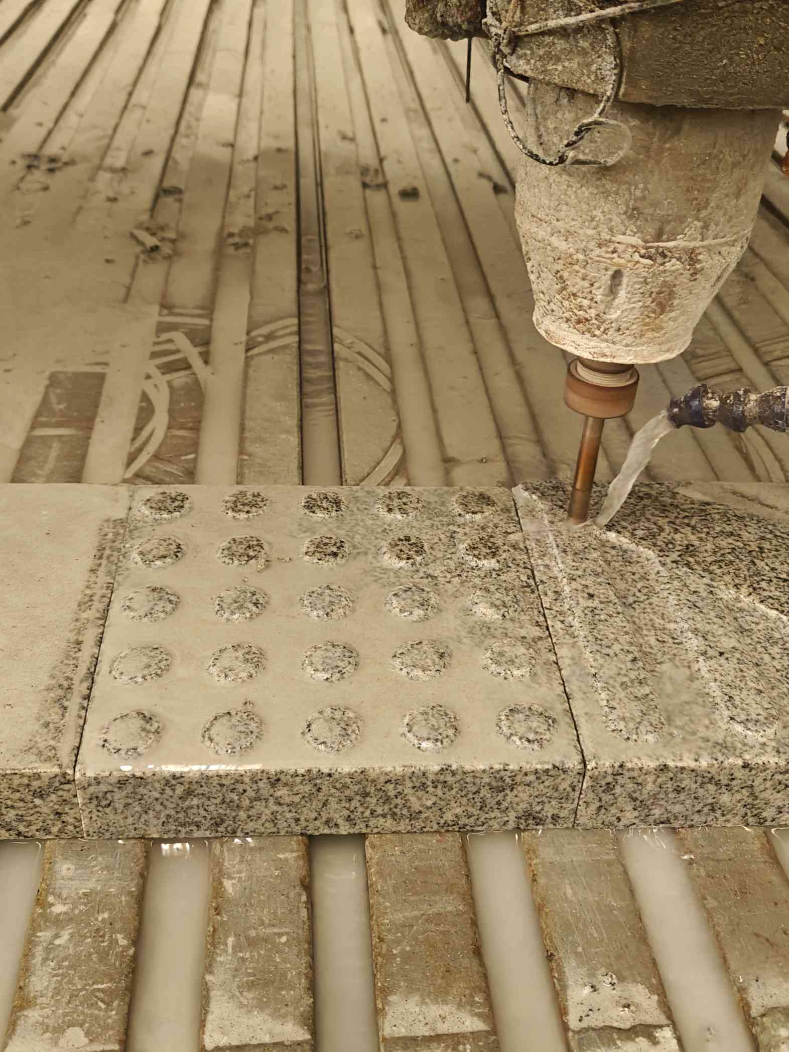 浙江 芝麻白花岗岩石材盲人石、盲道石、盲点石