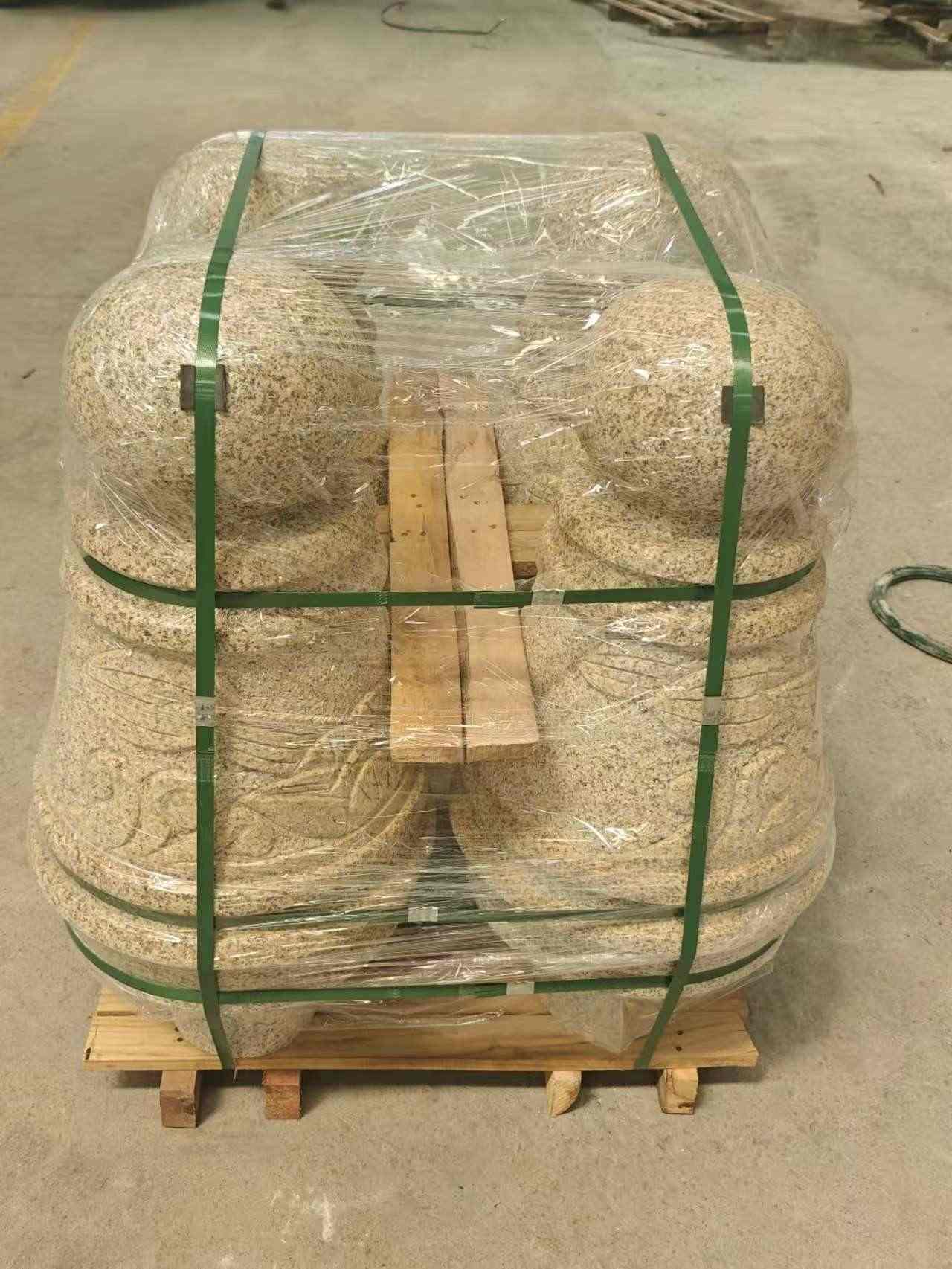 浙江 黄金麻异形定制雕花——棒棒糖挡车柱