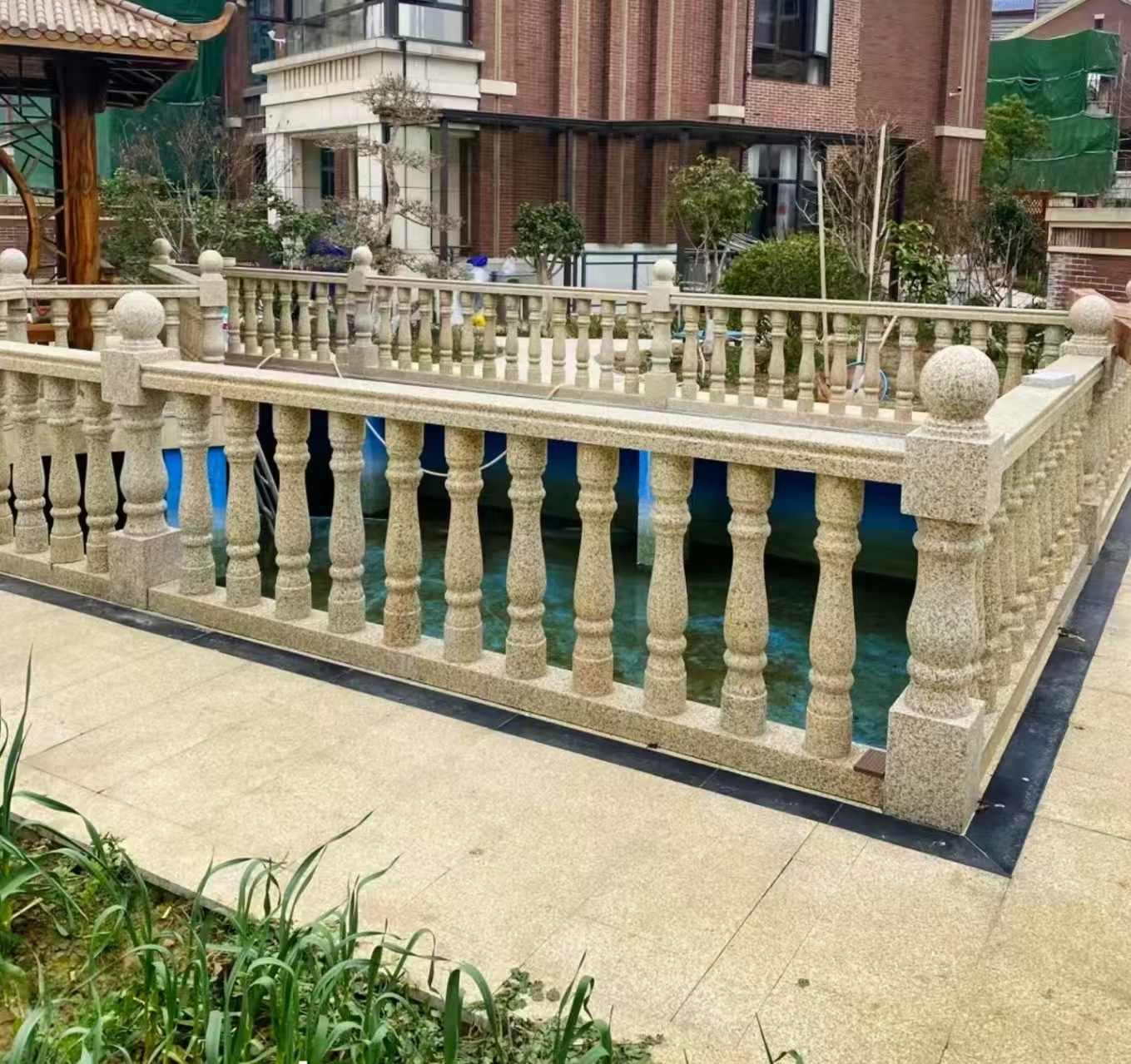 浙江黄金麻花岗岩石材栏杆，扶手，将军柱，花瓶柱